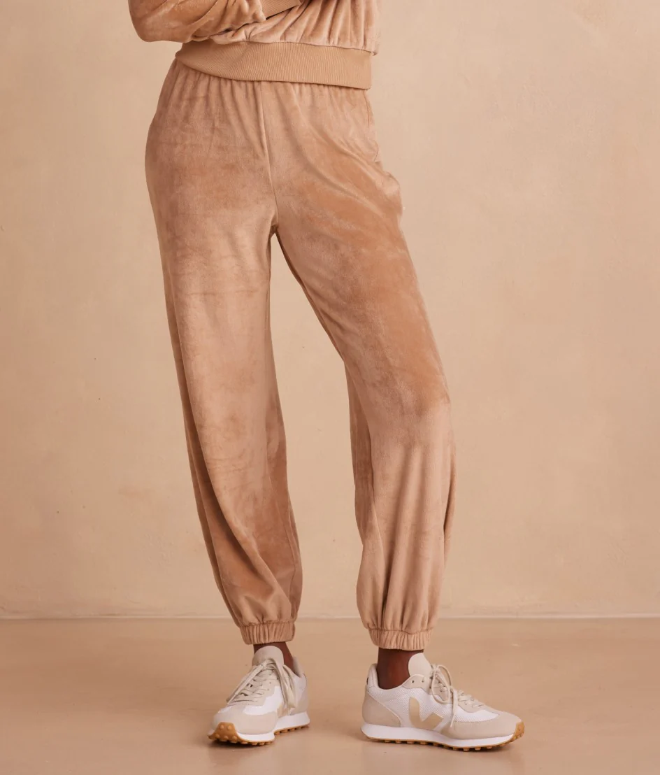 The Plush Velour Jogger - Fawn