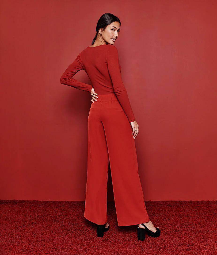 1869-The-Extra-Soft-Square-Neck-Day-to-Night-Bodysuit-Lava-3.webp The Extra Soft Square Neck Day to Night Bodysuit - Lava