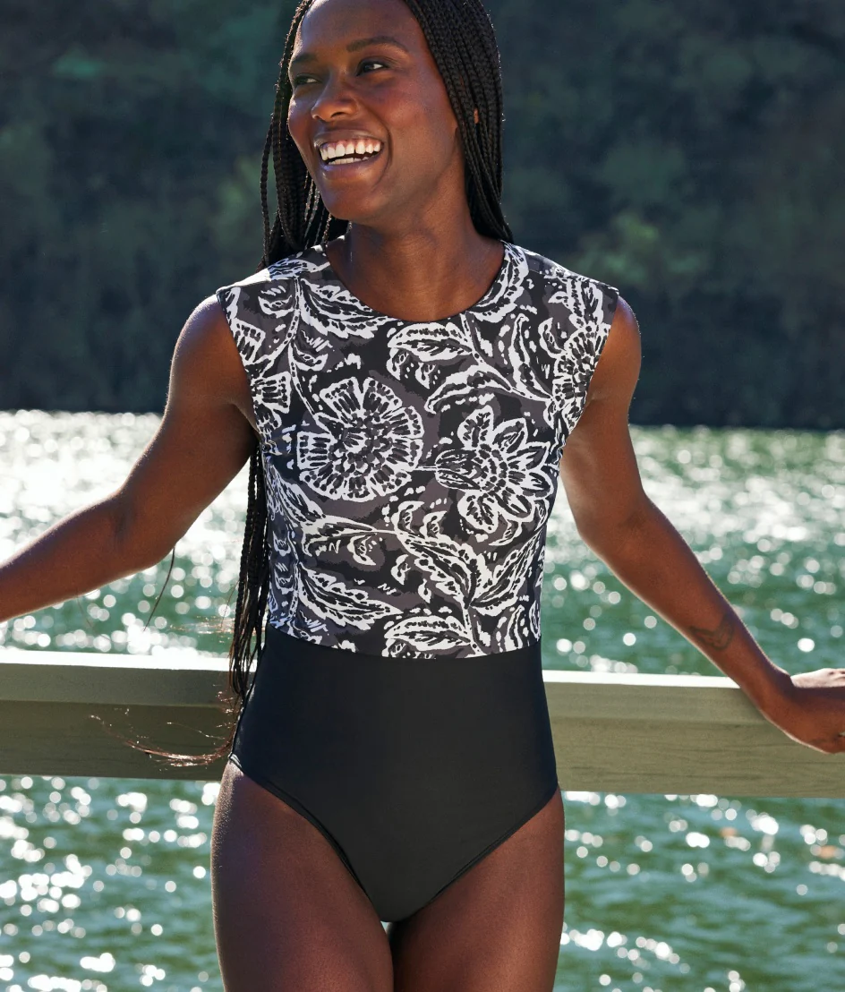 The Surf - Batik in Sea Urchin & White Sand