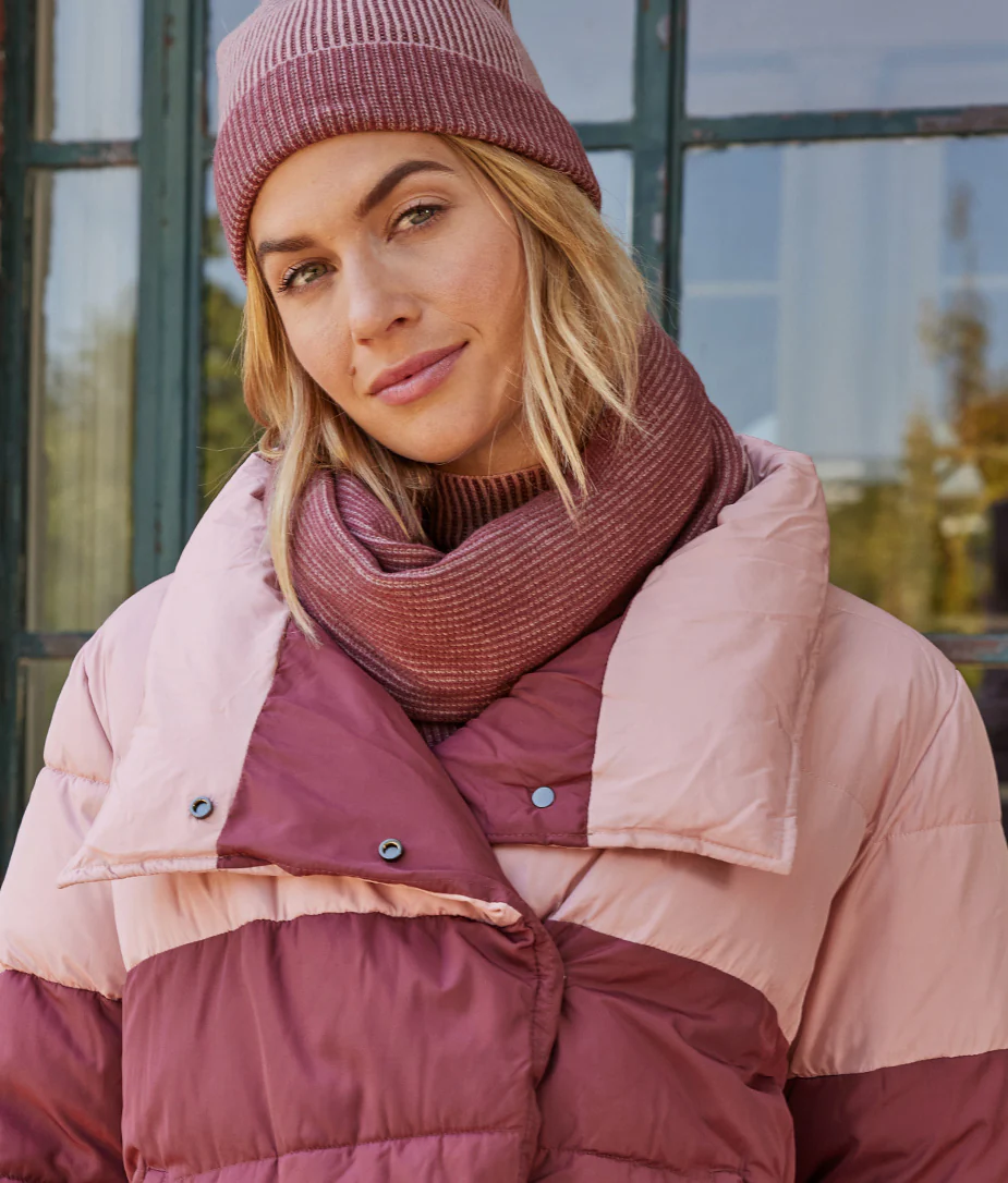 The Coziest Cashmere Blend Ribbed Scarf - Rosewood & Shell