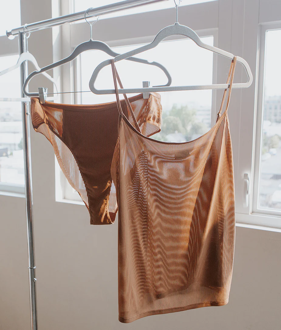 The Feel Free Adjustable Camisole - Praline