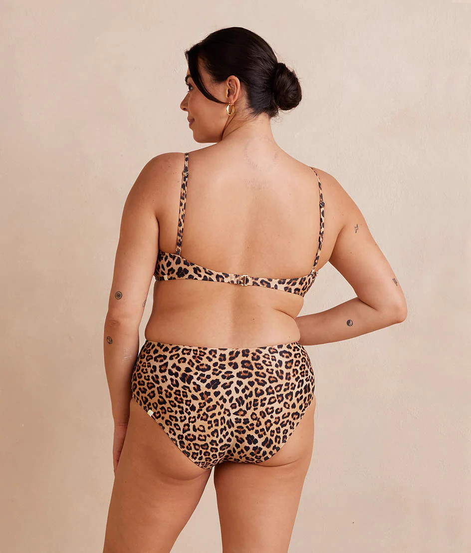8027-The-Wanderlust-Bikini-Top-Leopard-5.webp The Wanderlust Bikini Top - Leopard